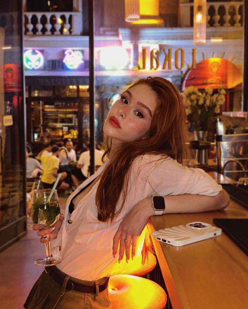 Asena Keskinci looks sex