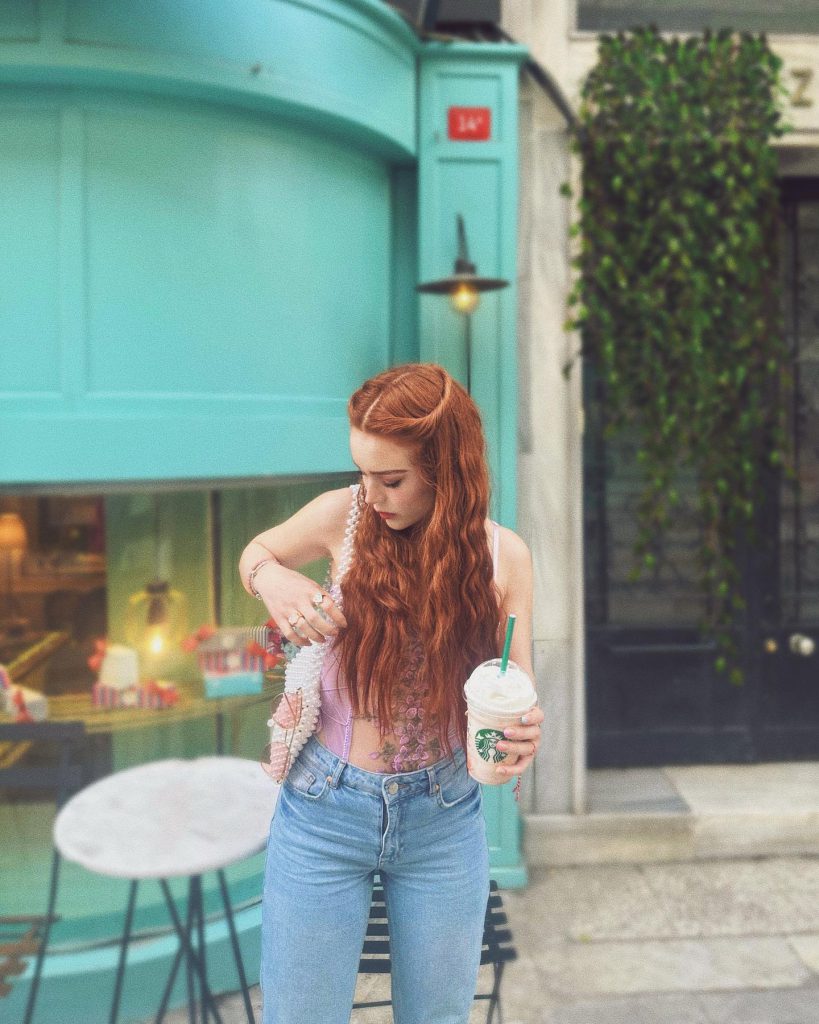 Asena Keskinci modeling boobs