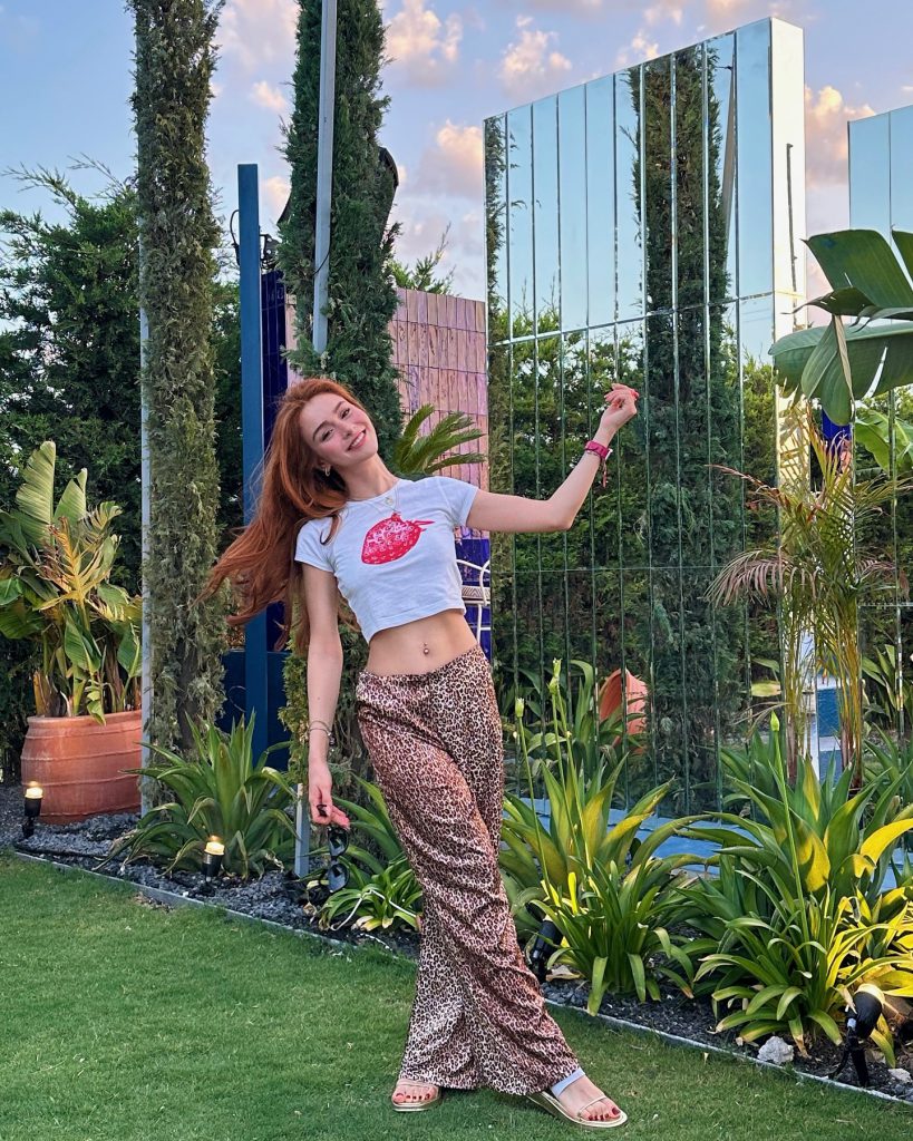 Asena Keskinci modeling hot images