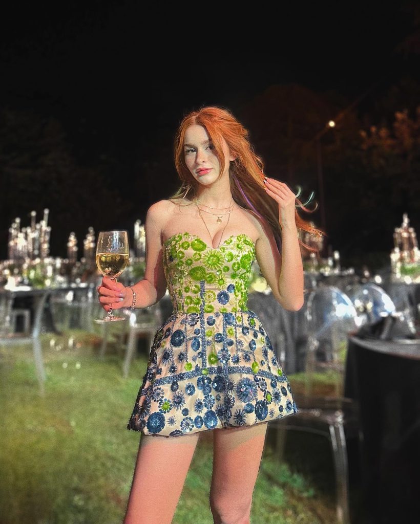 Asena Keskinci slut nudes