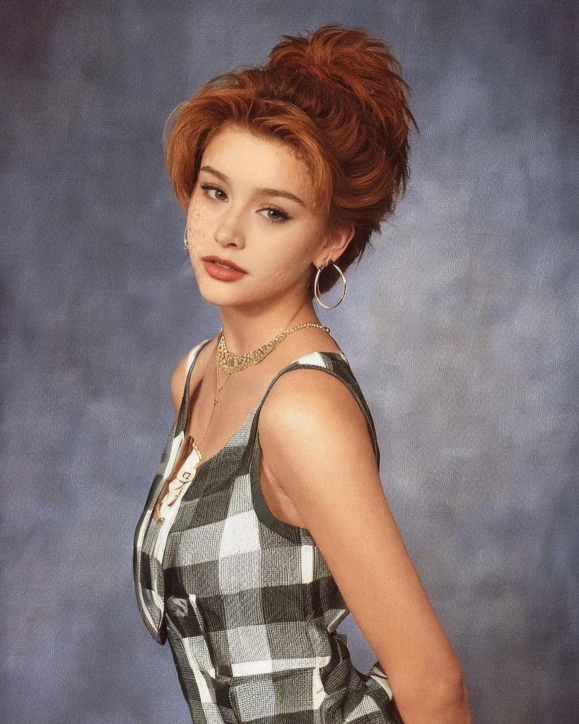 Asena Keskinci smiles sex