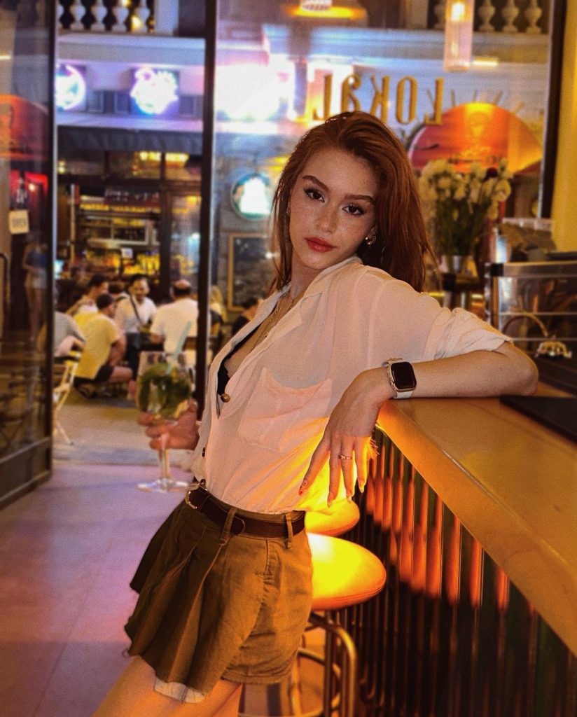 Asena Keskinci smiles sex scenes