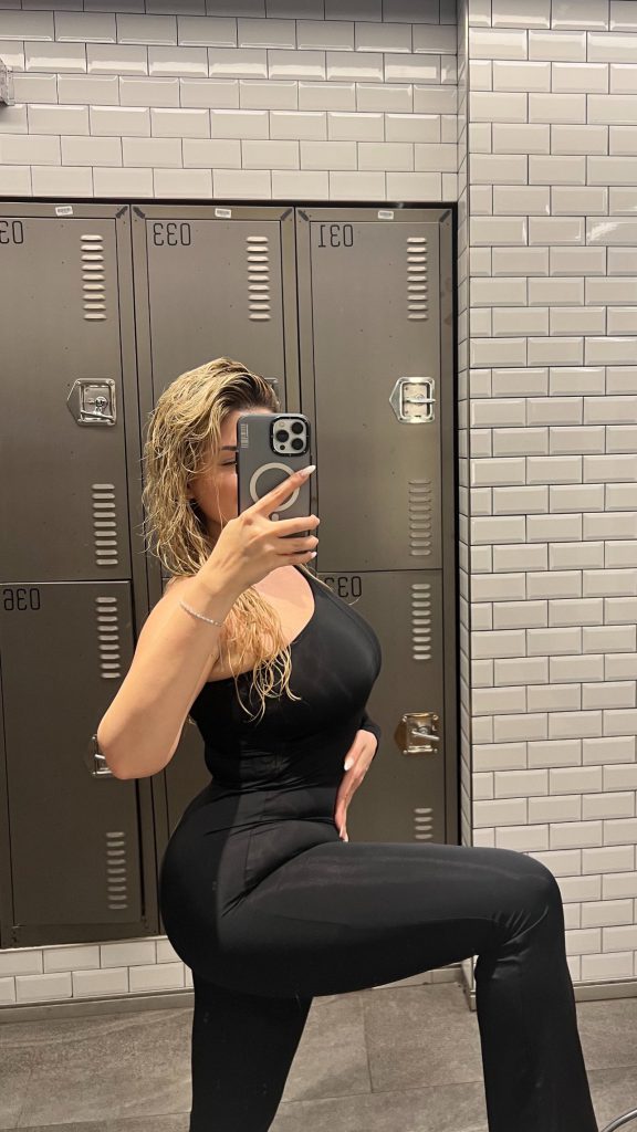 Begüm Polat ardent nude