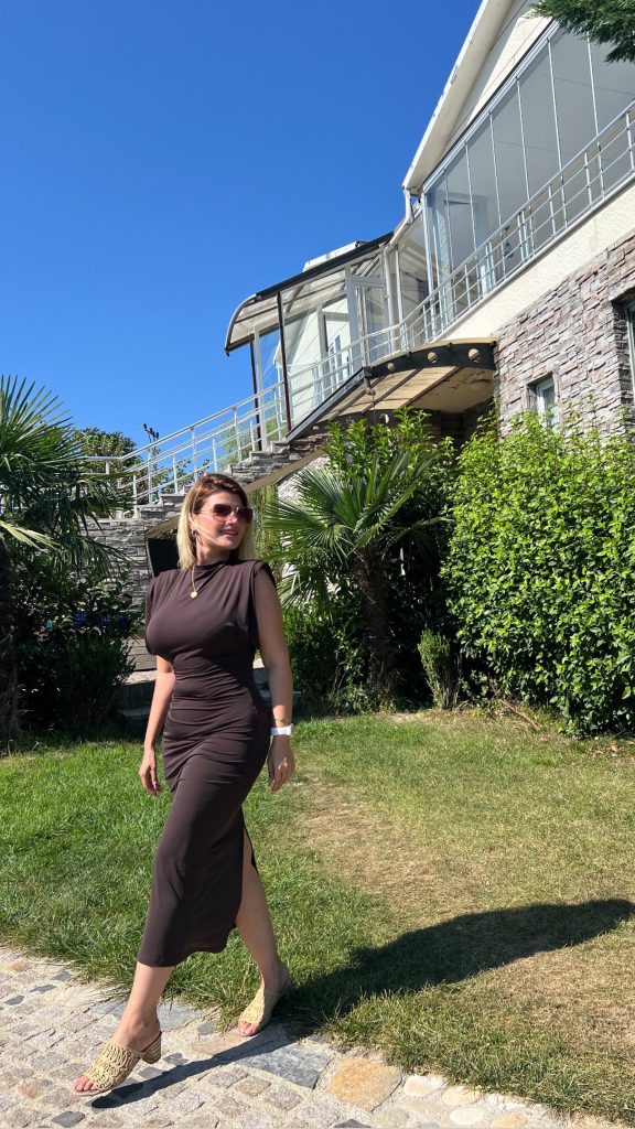 Begüm Polat modeling naked