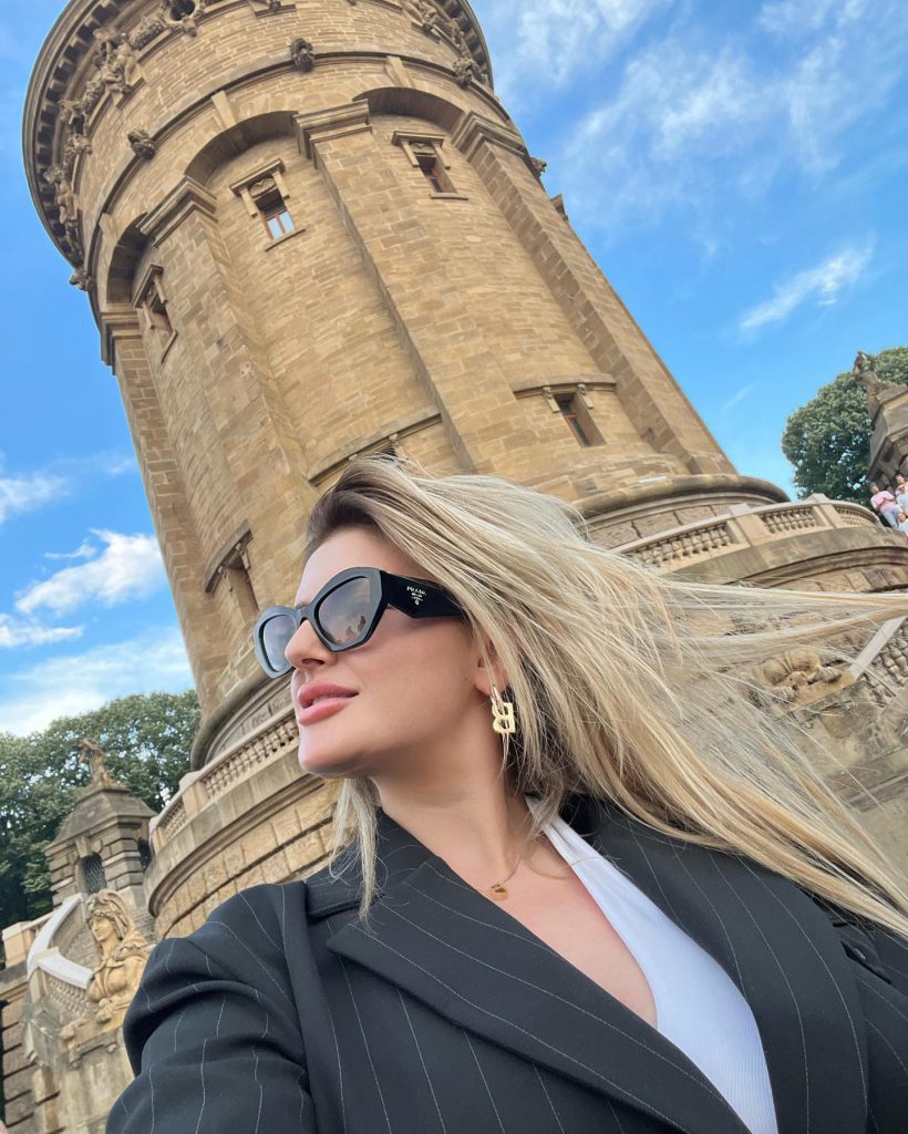 Begüm Polat smiles xxx