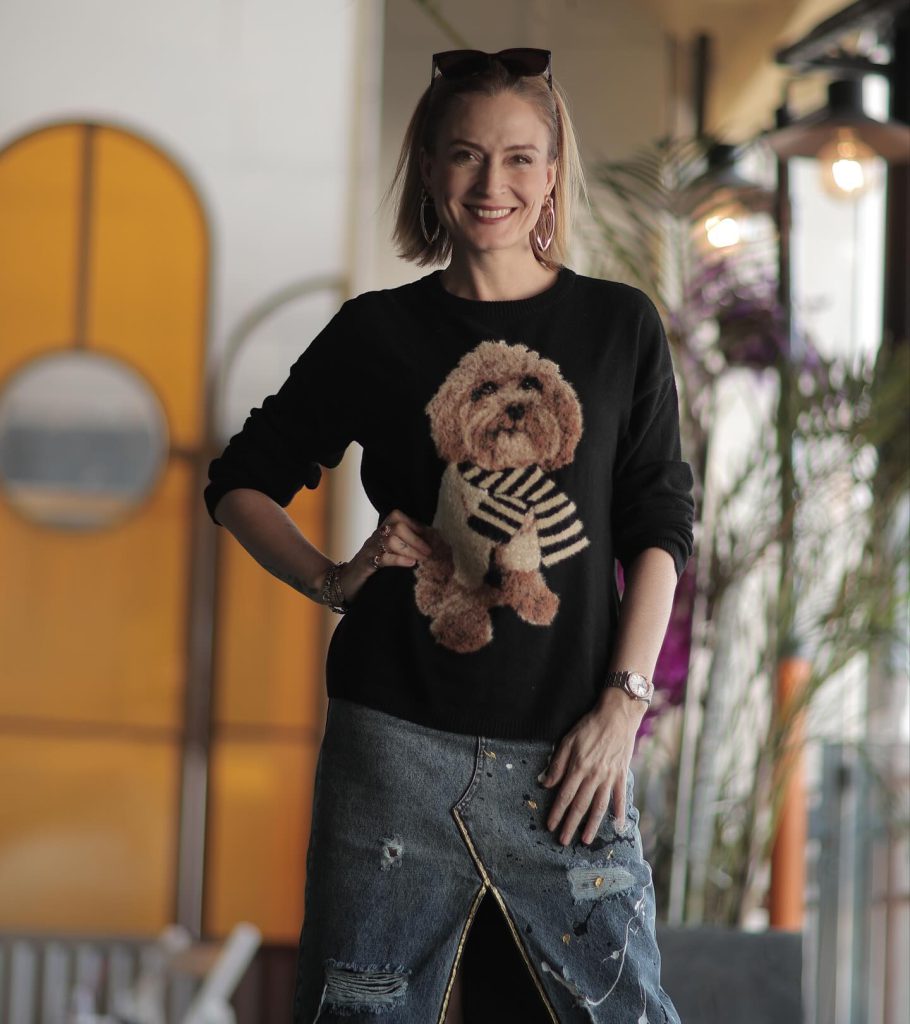 Ceyda Düvenci depicts fire xxx