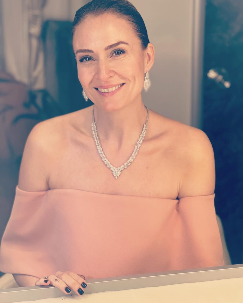 Ceyda Düvenci hot pics