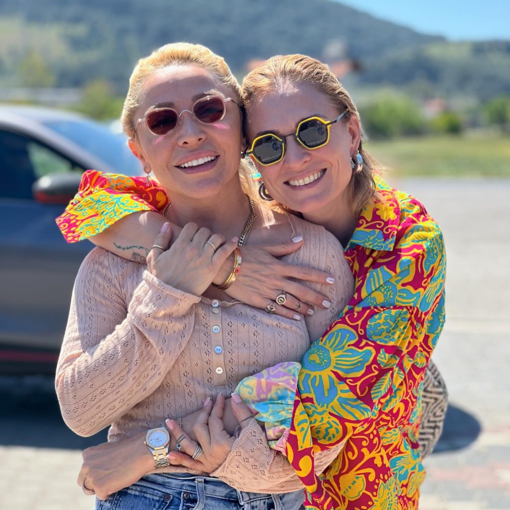 Ceyda Düvenci looks nude pics