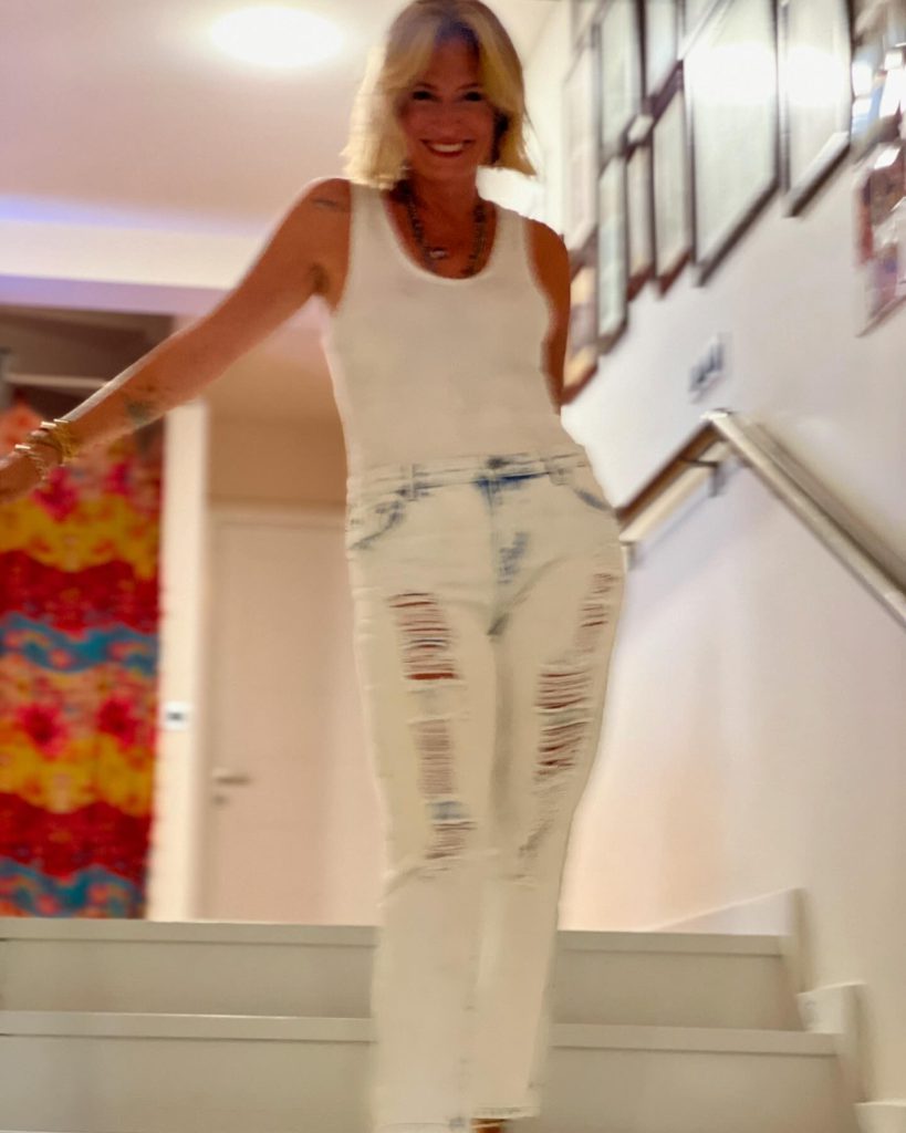 Ceyda Düvenci looks sex scenes