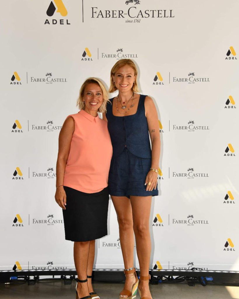 Ceyda Düvenci poses xxx