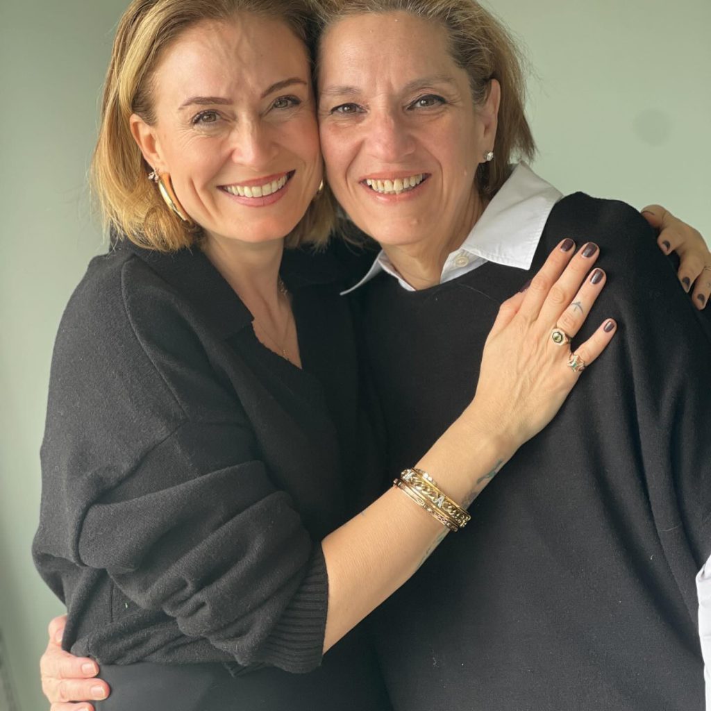 Ceyda Düvenci poses xxx sex