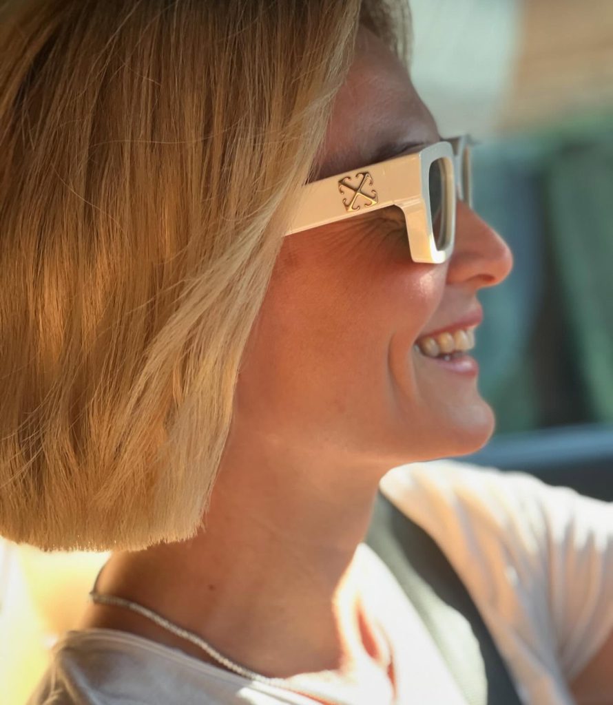 Ceyda Düvenci smiles ass