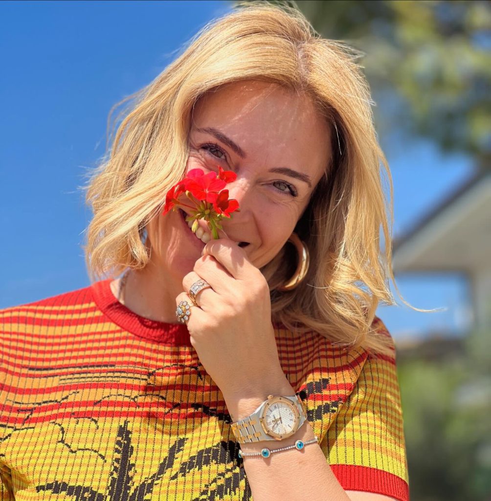 Ceyda Düvenci smiles nude pics