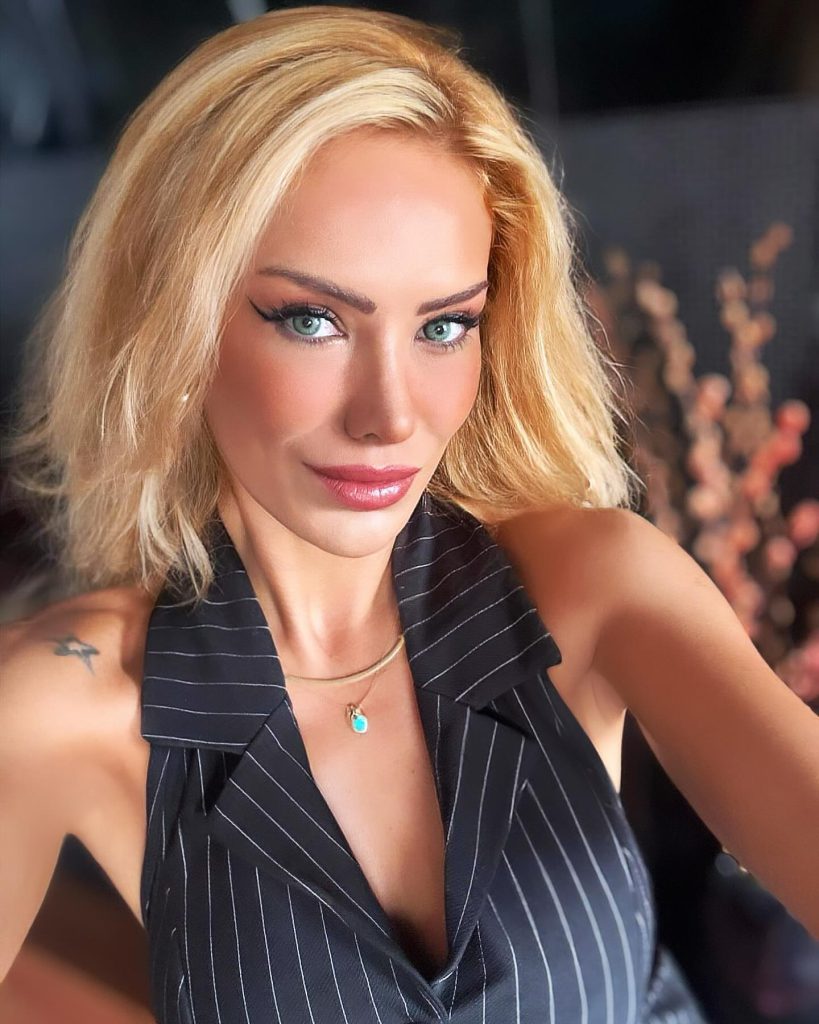 Ceyda Ersoy ardent nudes