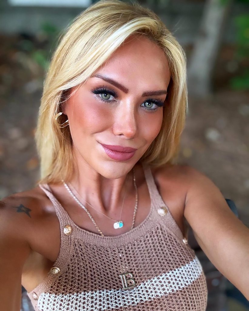 Ceyda Ersoy depicts fire sex scenes