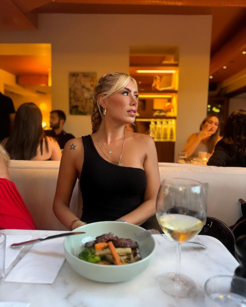 Ceyda Ersoy slut ass