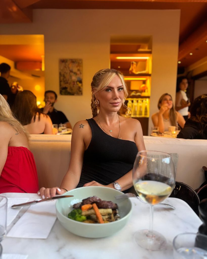 Ceyda Ersoy slut naked