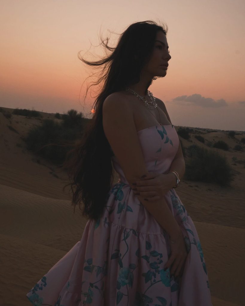 Demet Özdemir beautiful hot pics