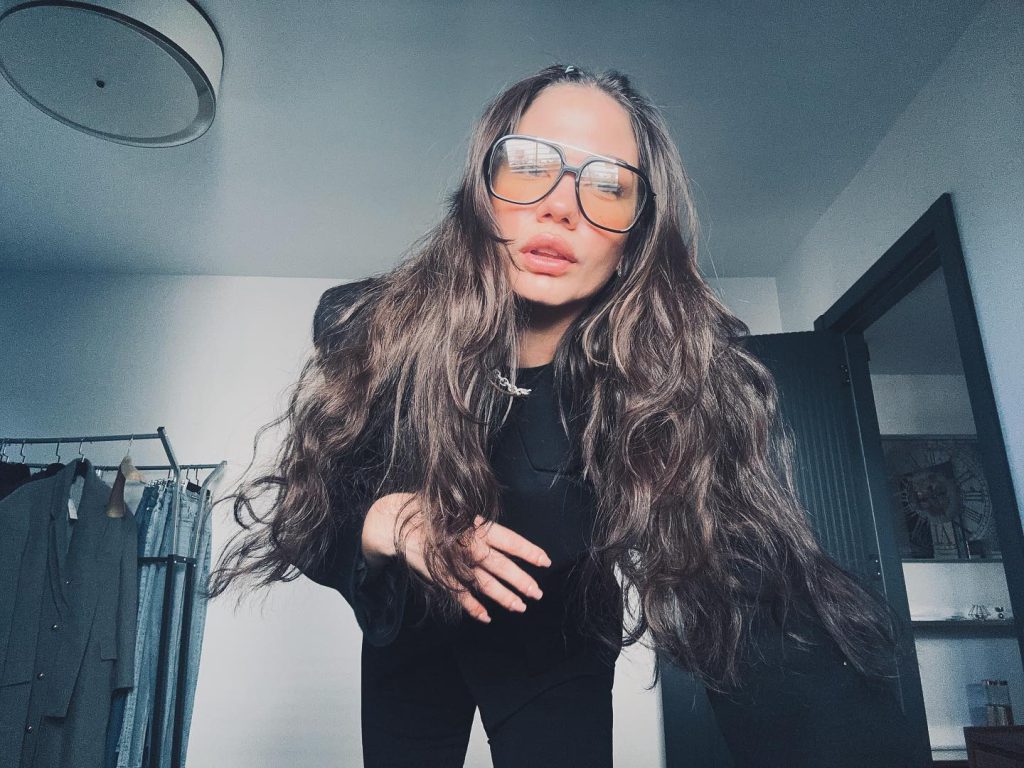 Demet Özdemir beautiful nudes