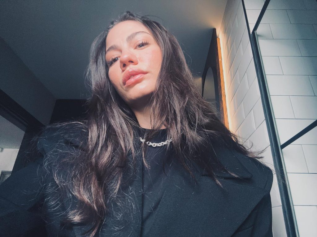 Demet Özdemir beautiful pussy