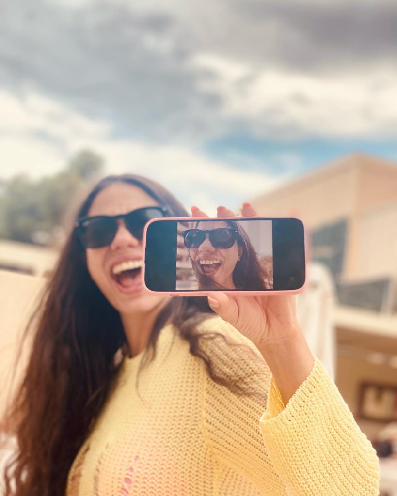 Demet Özdemir nude pics