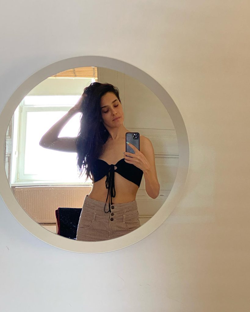 Demi Rose looks bikini