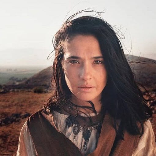 Demi Rose modeling porn