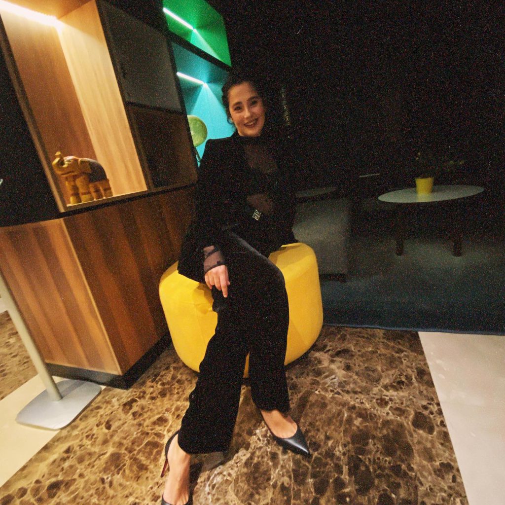 Demi Rose modeling xxx