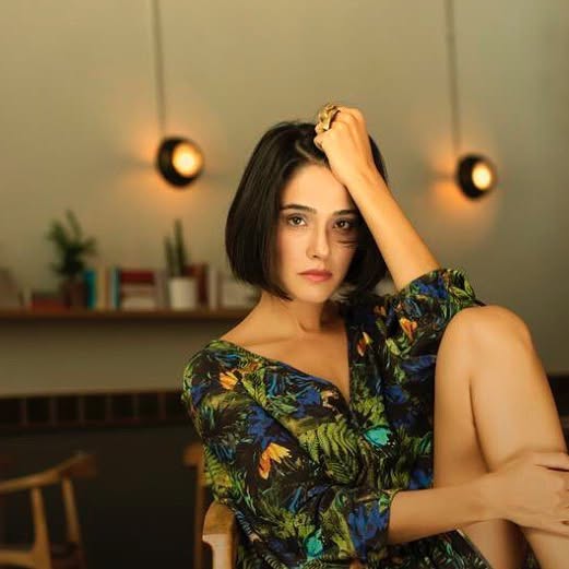 Demi Rose poses hot photos