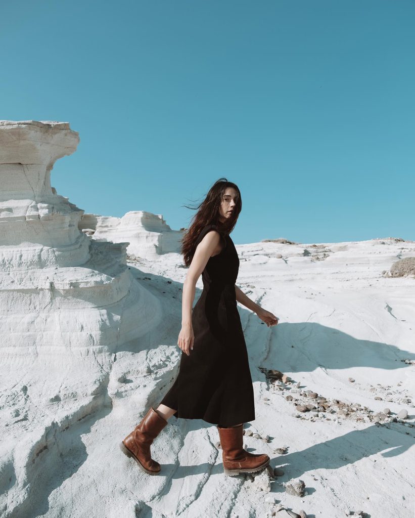 Demi Rose poses naked