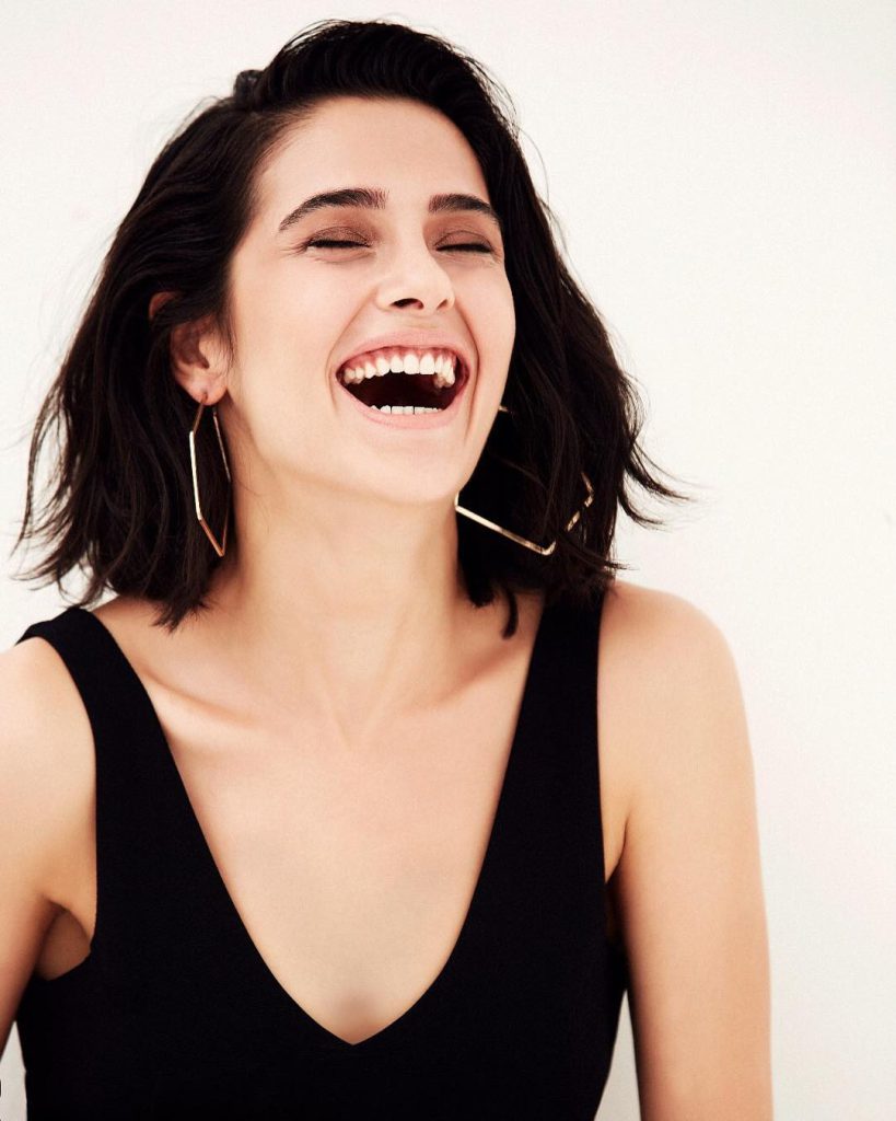 Demi Rose smiles hot images