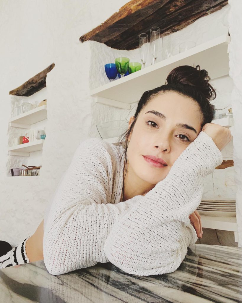 Demi Rose smiles porn