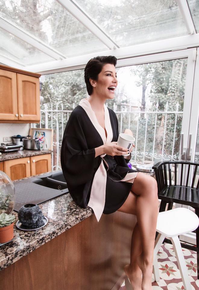 Deniz Akkaya ardent nude