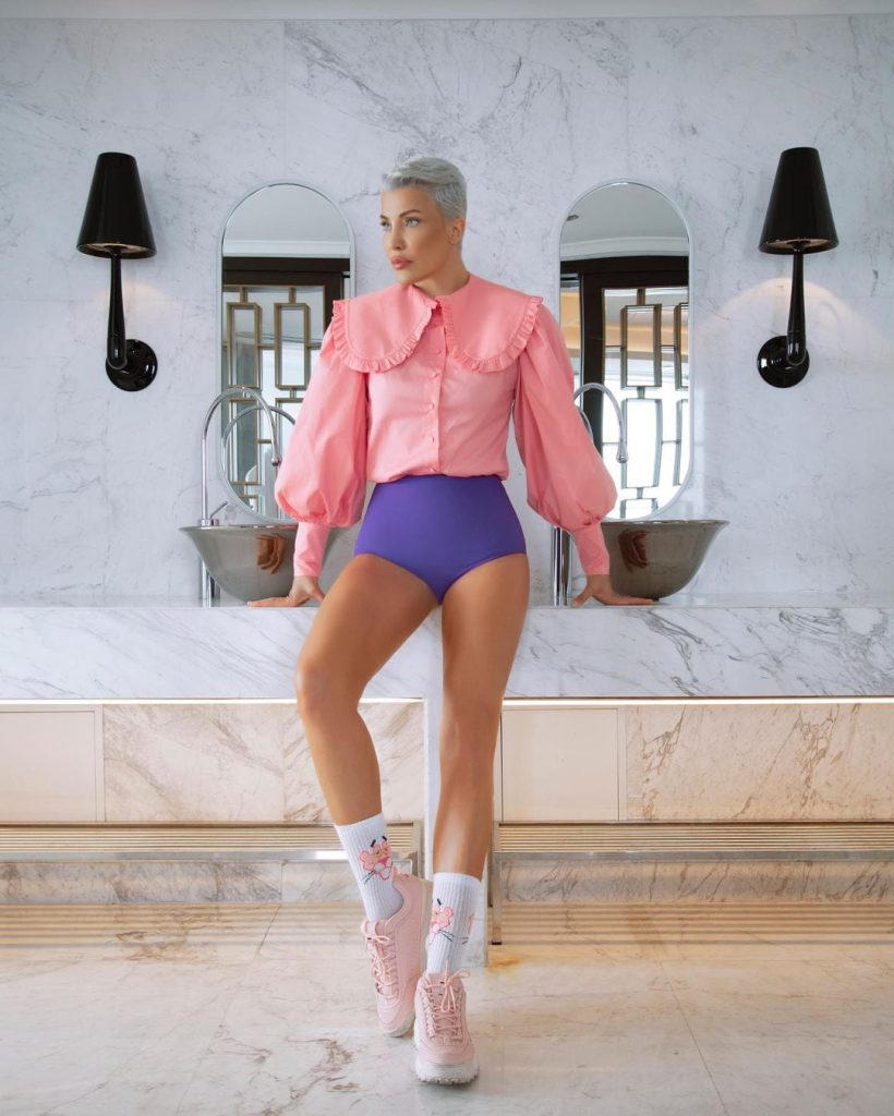 Deniz Akkaya ardent nudes