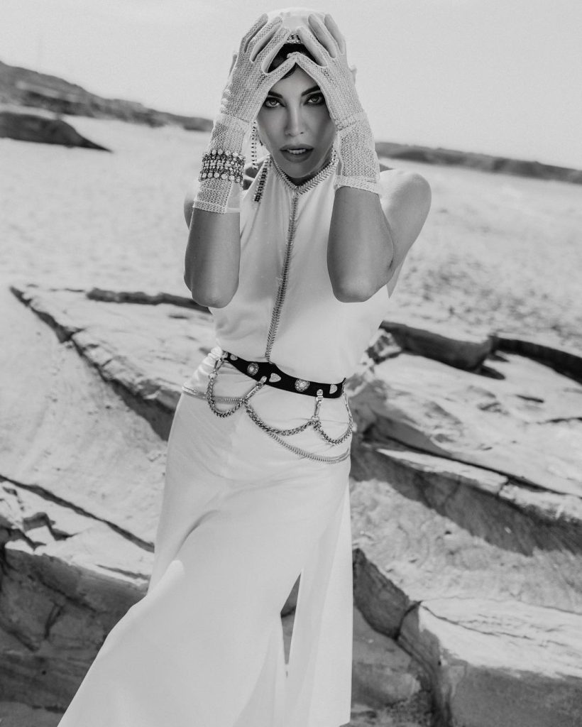 Deniz Akkaya hot photos