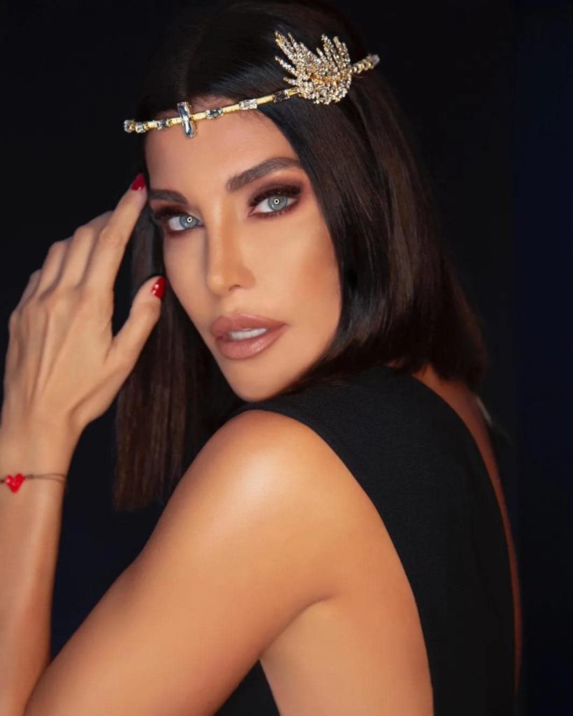 Deniz Akkaya looks sex scenes