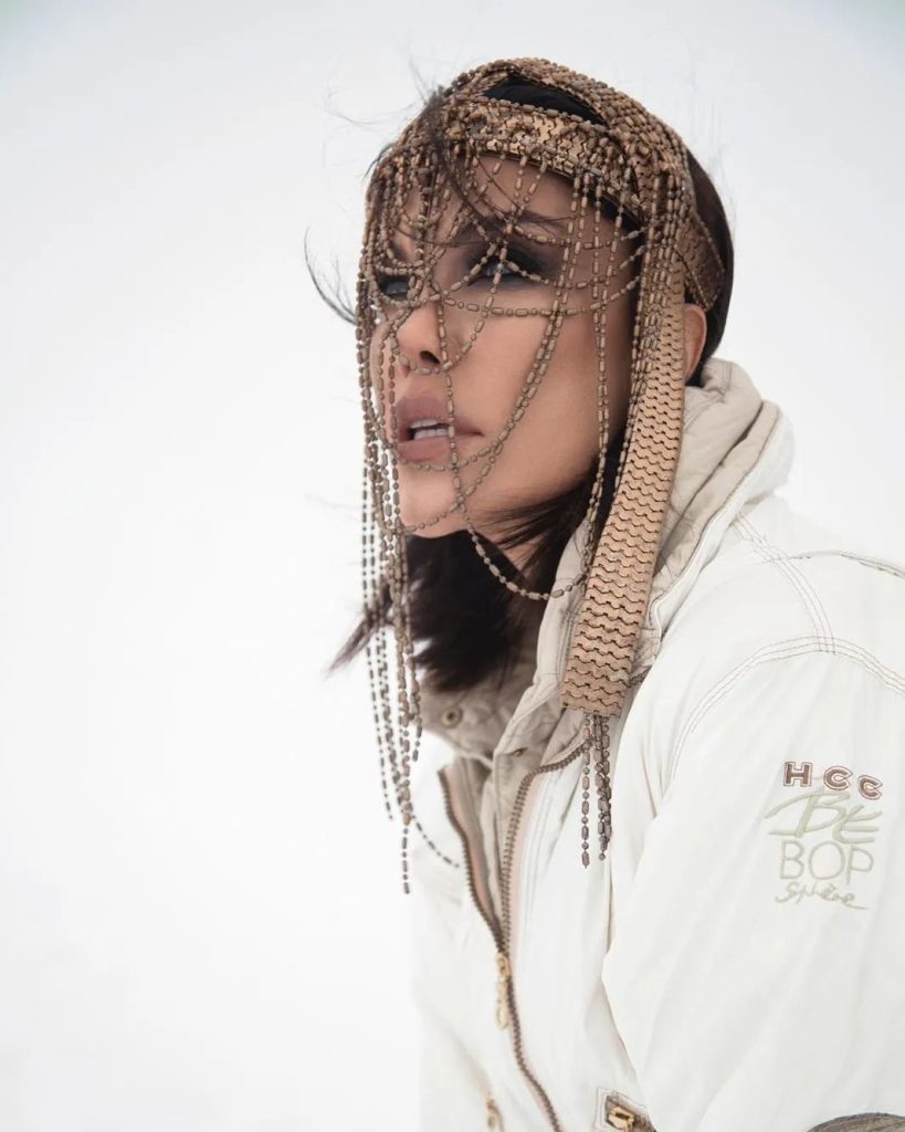 Deniz Akkaya poses ass