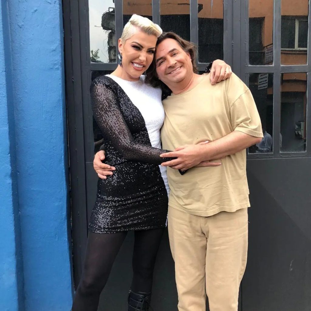 Deniz Akkaya poses hot xxx