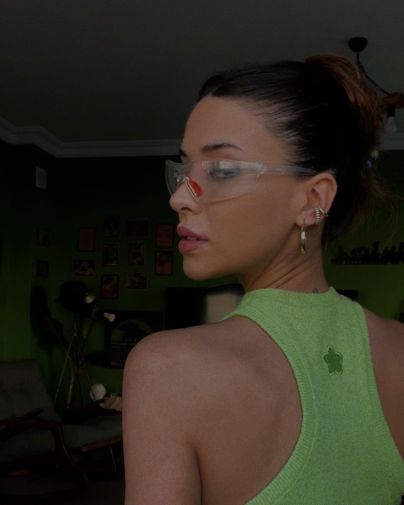 Devrim Özkan beautiful nude