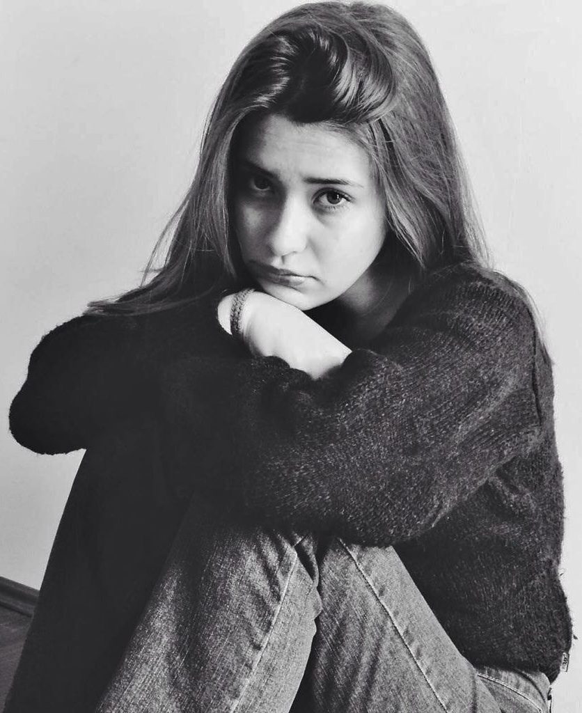 Devrim Özkan depicts fire nudes