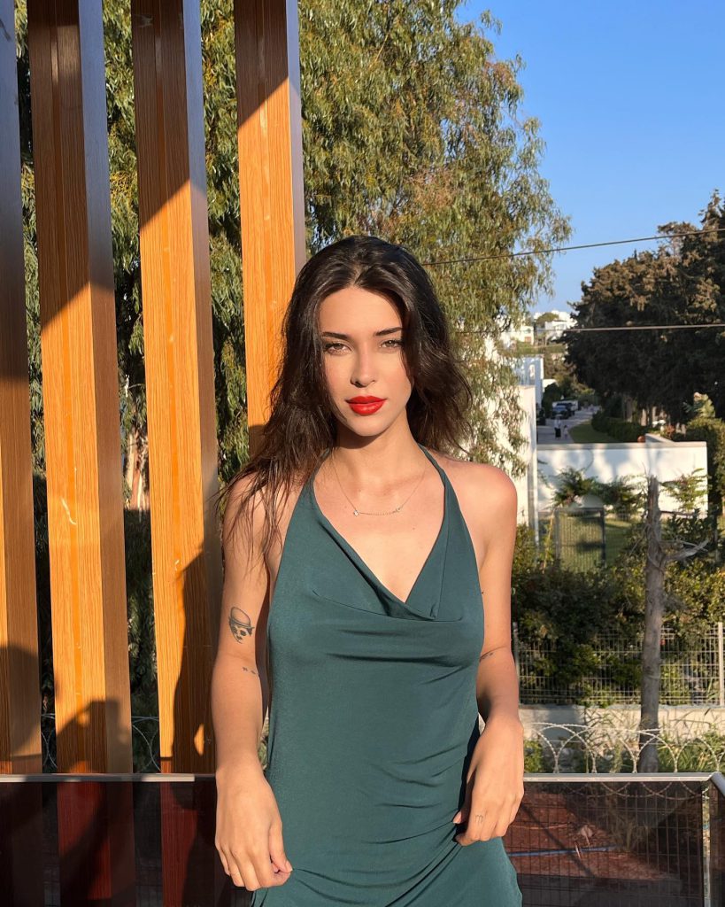 Devrim Özkan smiles hot xxx