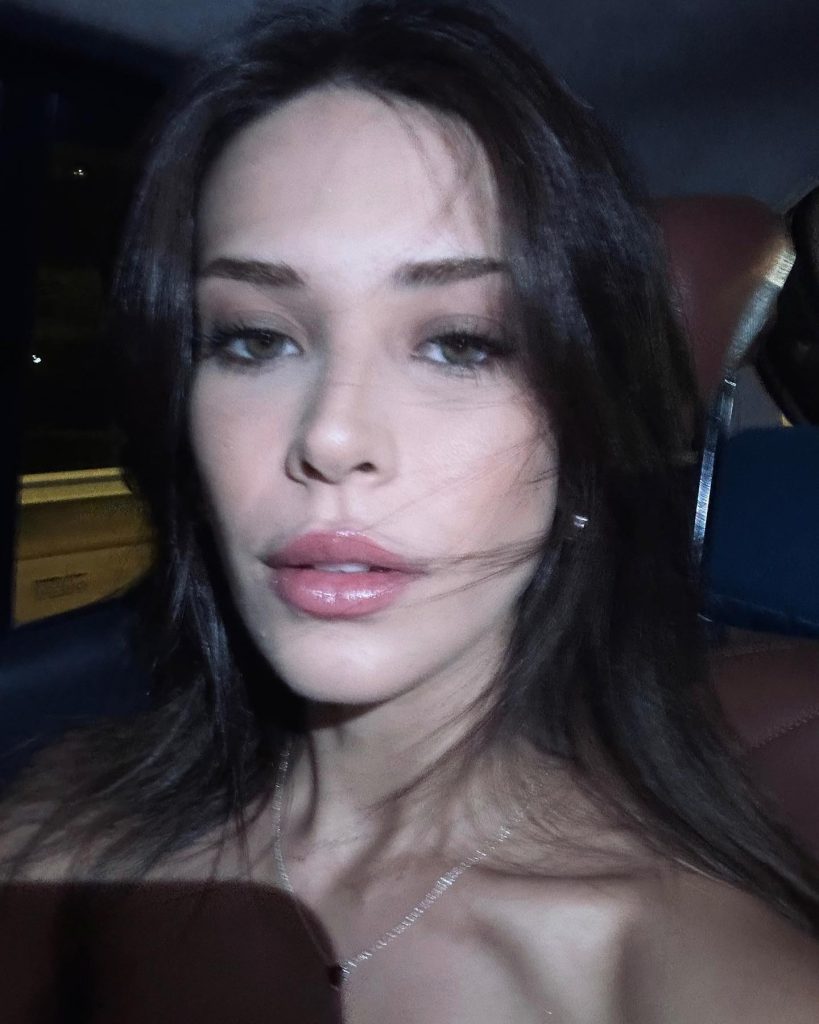 Devrim Özkan smiles sex