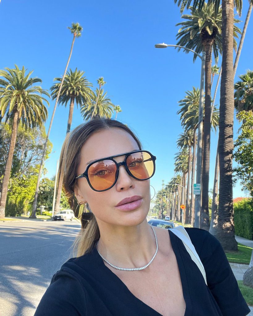 Ebru Şallı ardent hot bikini