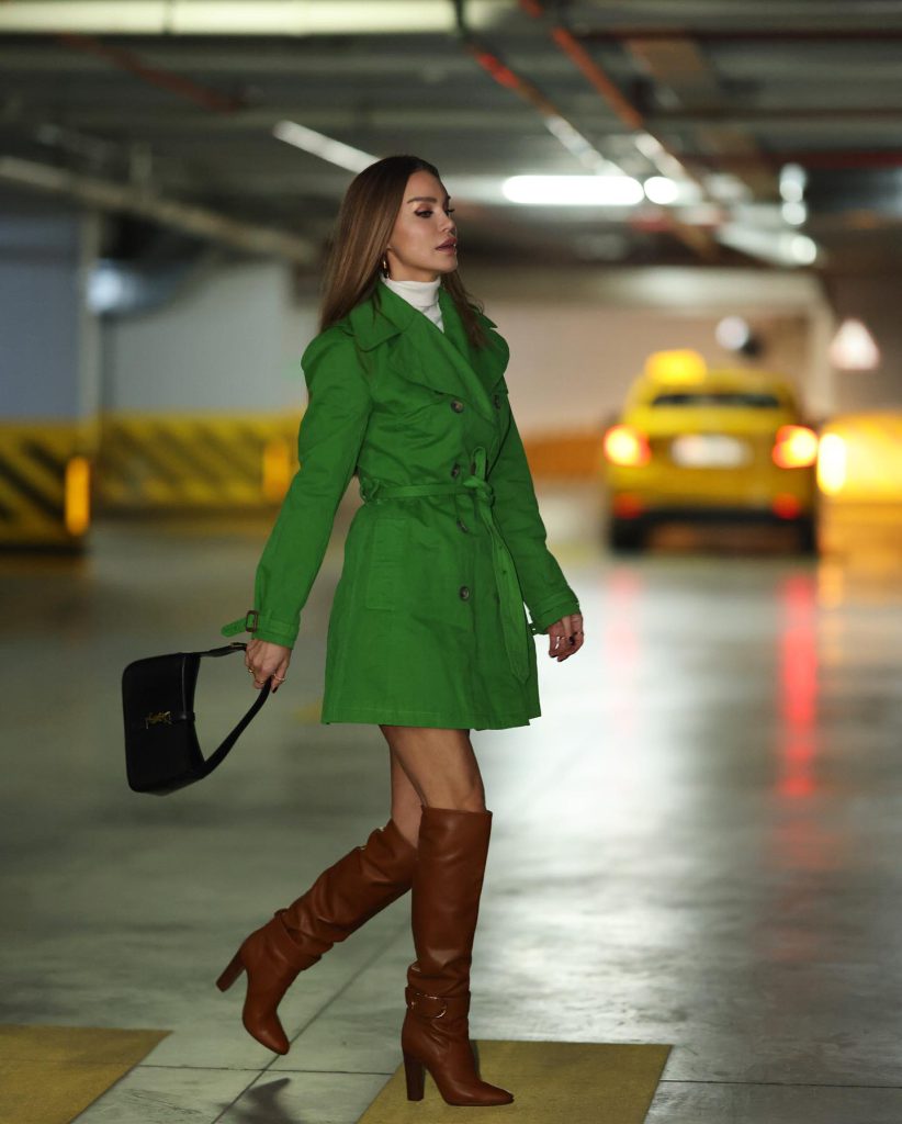 Ebru Şallı modeling hot images