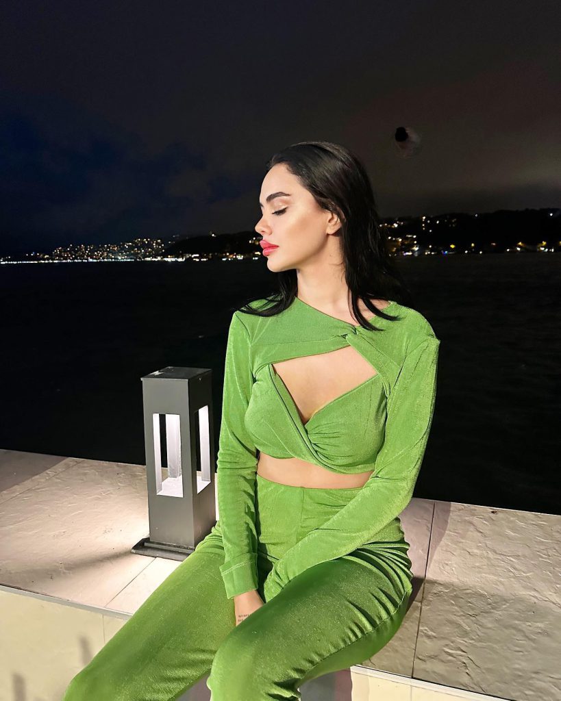 Ece Ronay beautiful nudes