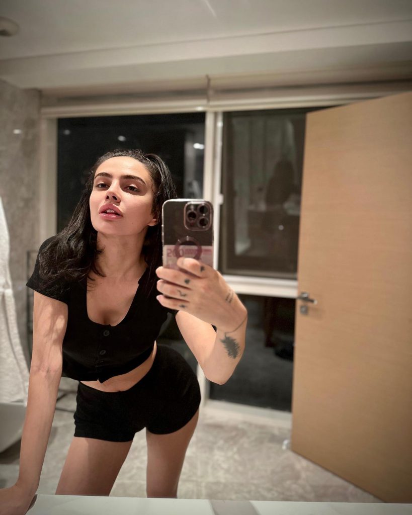 Ece Ronay beautiful xxx sex