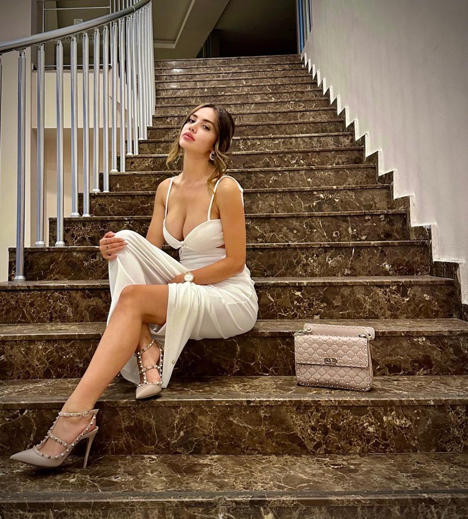 Ece Ronay modeling fuck