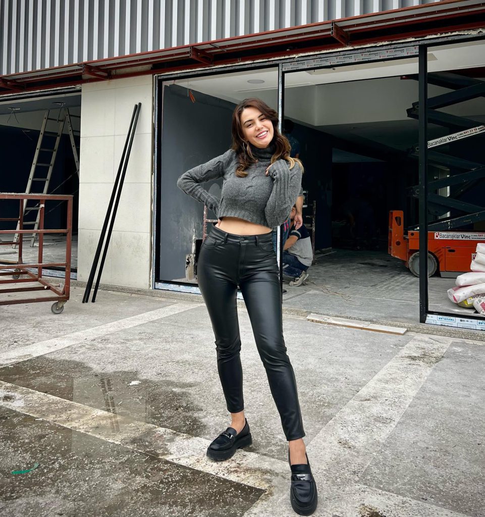 Ece Ronay poses porn