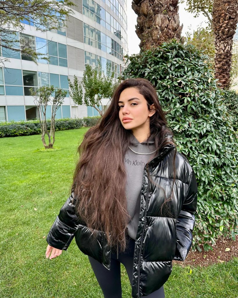 Ece Ronay slut boobs