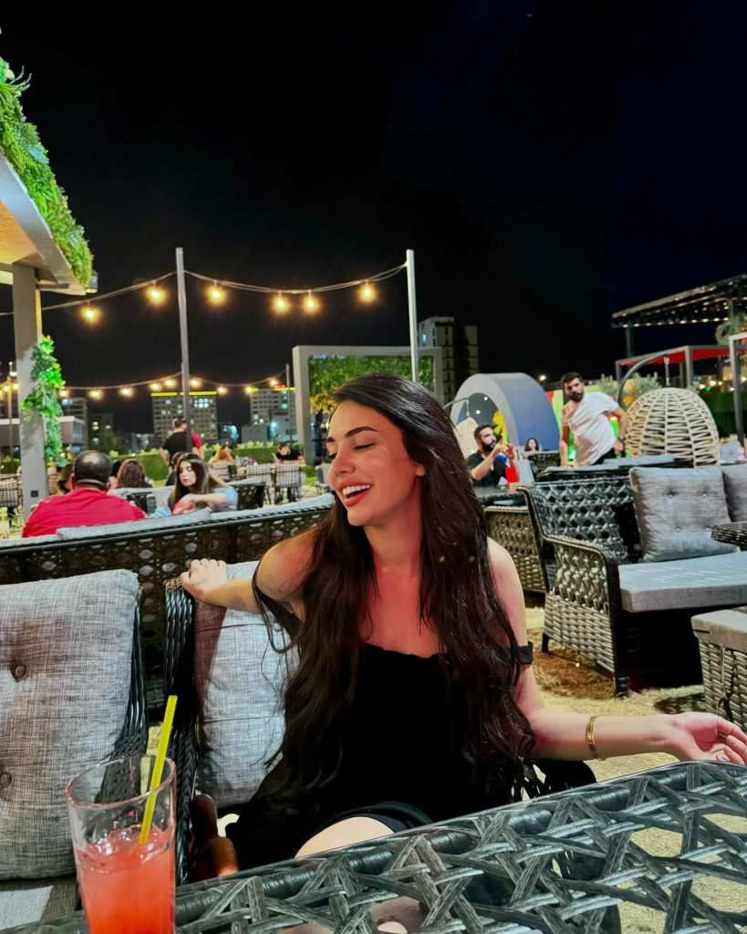 Ece Ronay sluthot pics